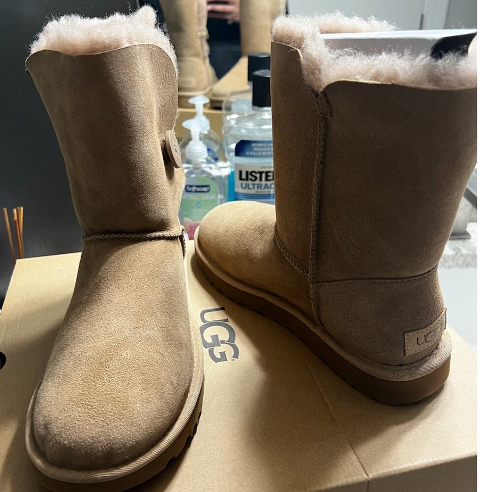 Bailey Button Ii Chestnut Uggs - image 3